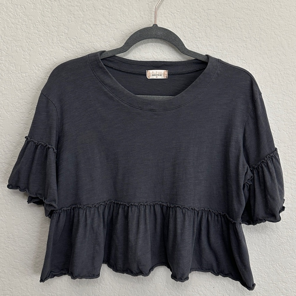 Altr’d State Women's Gray Ruffled crop top summer tee casual shirt size M